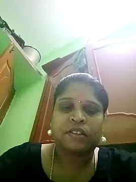 Snapshot of jilu chatting on 12.19.24 jilu online show from 12.19.24