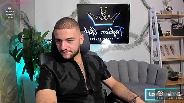 MaximusDick1  online show from 01.17.26