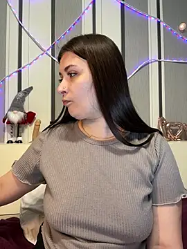 Jadelli online show from 02.20.25