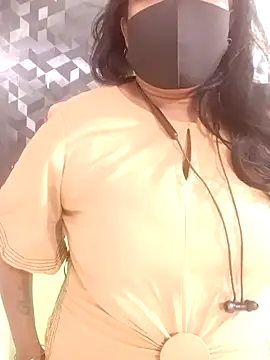 Snapshot of punemodel chatting on 12.14.24 punemodel online show from 12.14.24