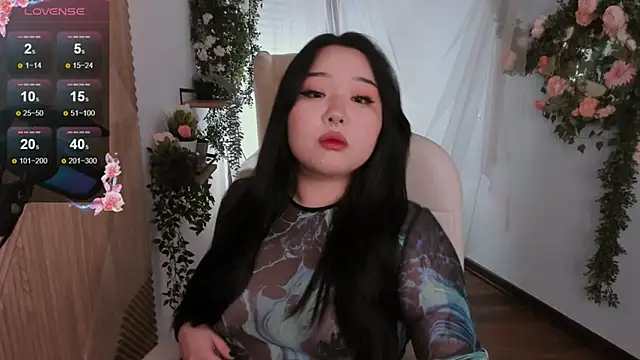 Snapshot of mei_honey_ chatting on 03.05.25 mei honey  online show from 03.05.25