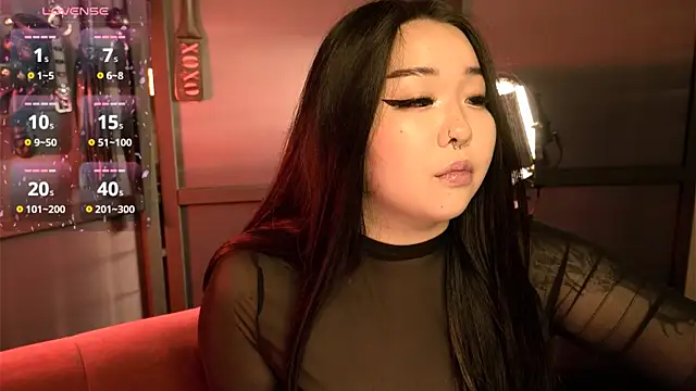 Snapshot of mei_honey_ chatting on 09.25.25 mei honey  online show from 09.25.25