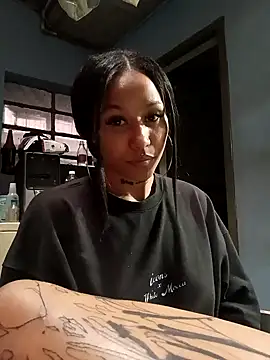 Snapshot of devi_black13_ chatting on 12.24.24 devi black13 online show from 12.24.24