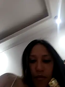 Snapshot of devi_black13_ chatting on 02.04.25 devi black13 online show from 02.04.25