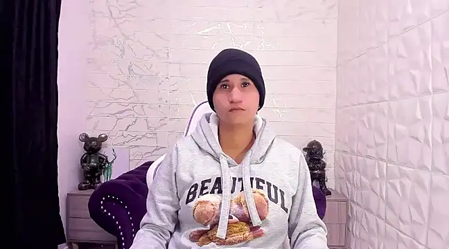 Im Milan Rs online show from 02.12.25