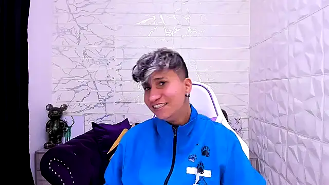 Im Milan Rs online show from 02.15.25