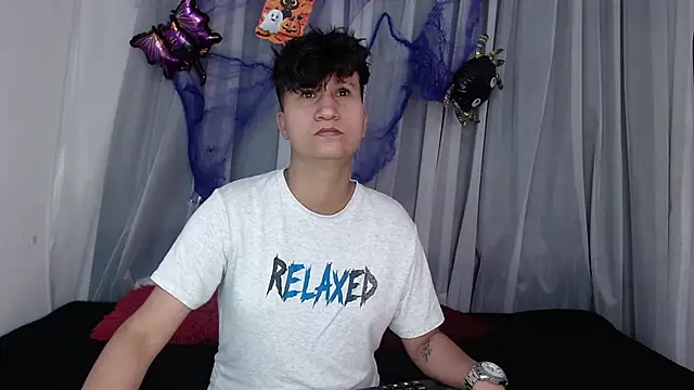 Im Milan Rs online show from 10.15.25