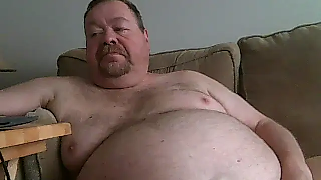Snapshot of hitman_35 chatting on 06.18.26 hitman 35 online show from 06.18.26