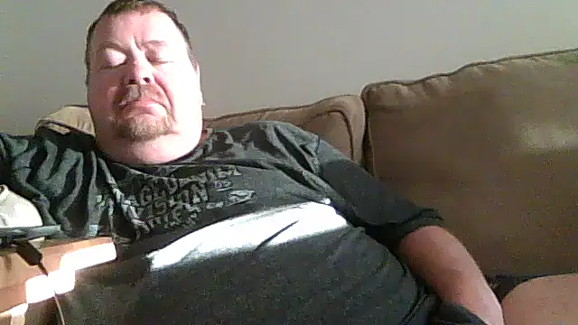 Snapshot of hitman_35 chatting on 06.24.26 hitman 35 online show from 06.24.26