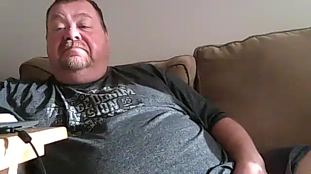Snapshot of hitman_35 chatting on 06.25.26 hitman 35 online show from 06.25.26