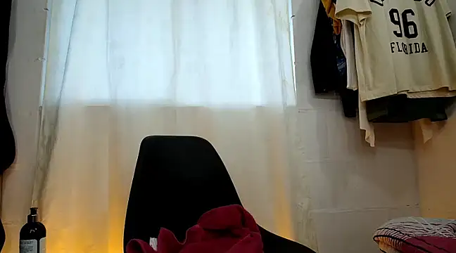 Snapshot of Bodyxx23 chatting on 01.16.25 Bodyxx23 online show from 01.16.25