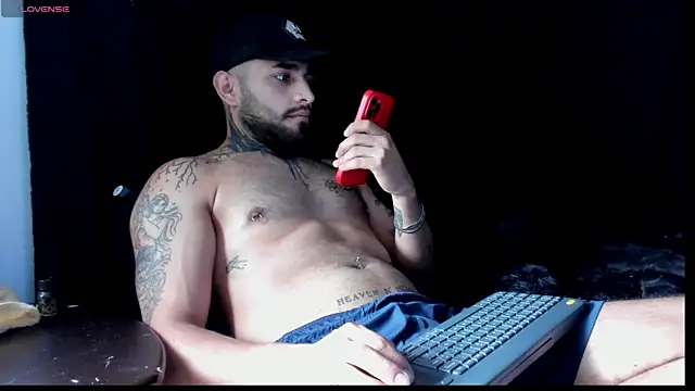 Snapshot of christangel_96_ chatting on 02.15.25 christangel 96  online show from 02.15.25