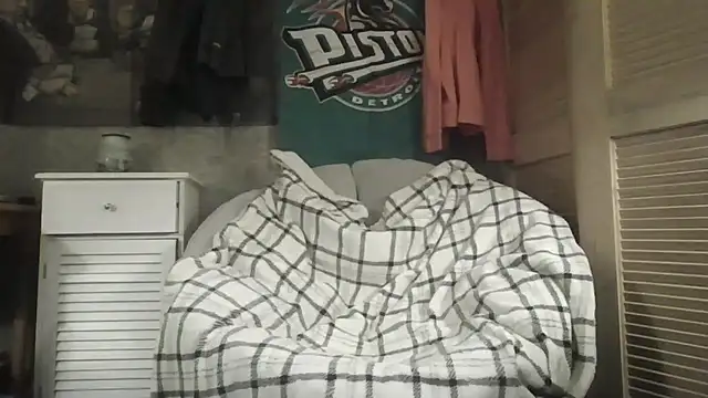 Snapshot of Edward_LongCock chatting on 07.19.26 Edward LongCock online show from 07.19.26