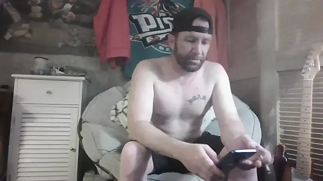 Snapshot of Edward_LongCock chatting on 07.21.26 Edward LongCock online show from 07.21.26