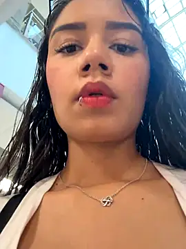  Luana online show from 10.28.25