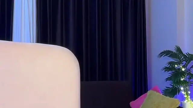 Snapshot of sexy_m23 chatting on 10.01.25 sexy m23 online show from 10.01.25