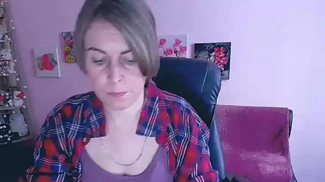 Hot Milady online show from 03.07.25