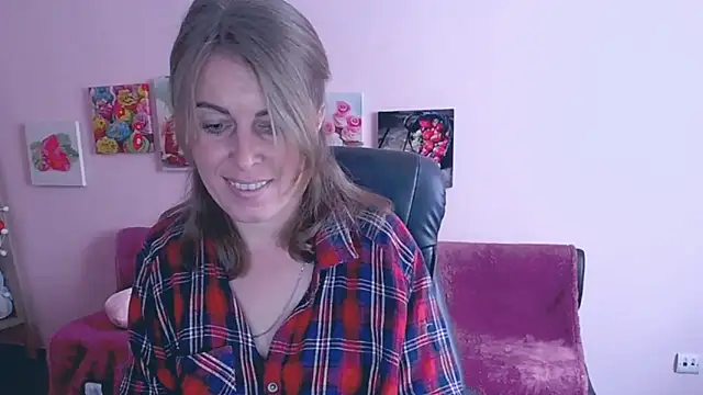 Hot Milady online show from 03.10.25