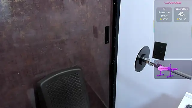 klhoe boobs online show from 10.05.25