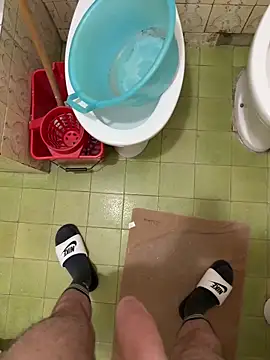 Snapshot of Miky_21 chatting on 11.24.25 Miky 21 online show from 11.24.25