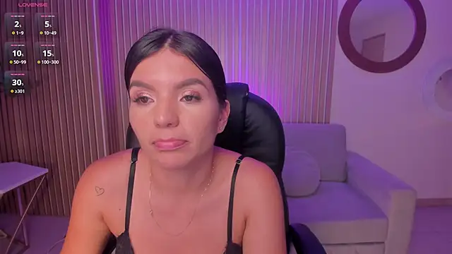 ValeriaRoldanX online show from 01.25.25