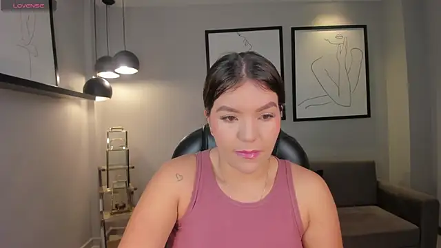 ValeriaRoldanX online show from 06.19.26
