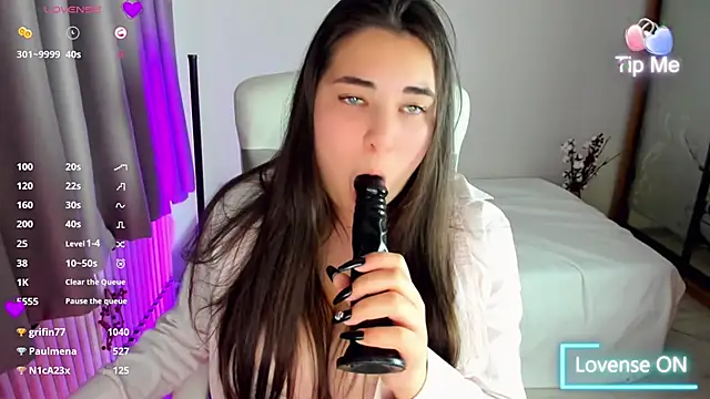 Lillianhot68 online show from 01.27.25