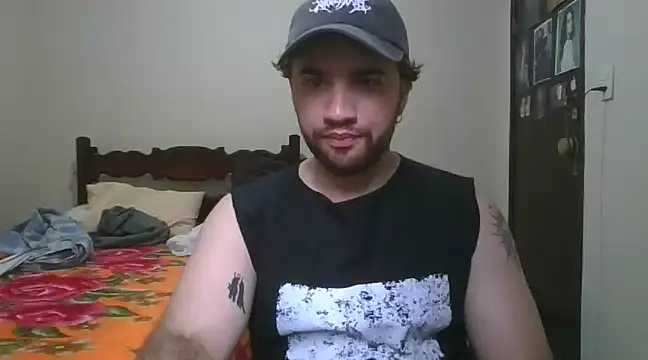 Snapshot of TomAlex chatting on 02.08.25 TomAlex online show from 02.08.25