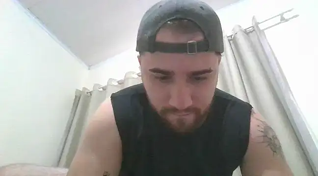 Snapshot of TomAlex chatting on 03.08.25 TomAlex online show from 03.08.25
