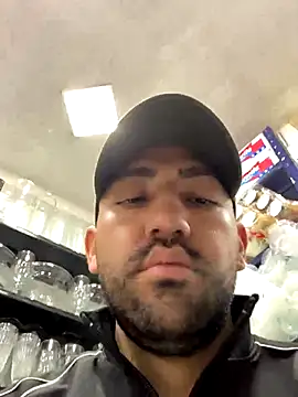 Snapshot of JuanZapata33 chatting on 12.04.24 JuanZapata33 online show from 12.04.24