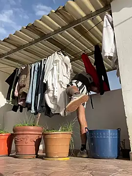 Snapshot of JuanZapata33 chatting on 12.16.24 JuanZapata33 online show from 12.16.24