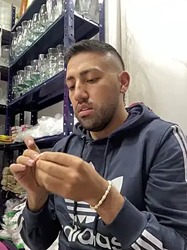 Snapshot of JuanZapata33 chatting on 12.26.24 JuanZapata33 online show from 12.26.24