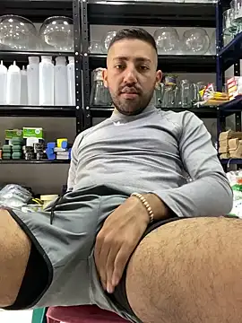 Snapshot of JuanZapata33 chatting on 12.27.24 JuanZapata33 online show from 12.27.24