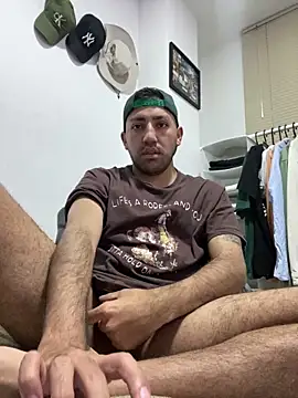 Snapshot of JuanZapata33 chatting on 01.24.25 JuanZapata33 online show from 01.24.25