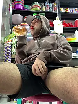 Snapshot of JuanZapata33 chatting on 03.14.25 JuanZapata33 online show from 03.14.25