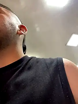 Snapshot of JuanZapata33 chatting on 09.13.25 JuanZapata33 online show from 09.13.25