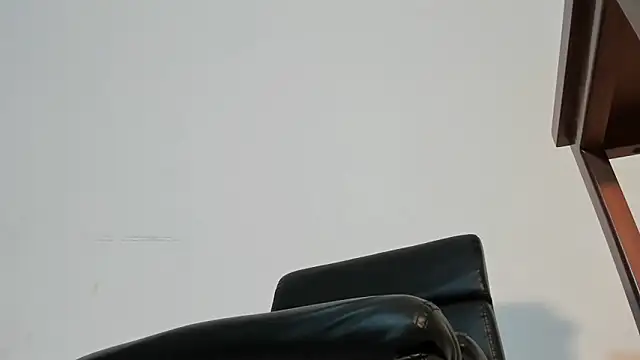 Snapshot of miss_adharaa_ chatting on 01.29.25 miss adharaa online show from 01.29.25