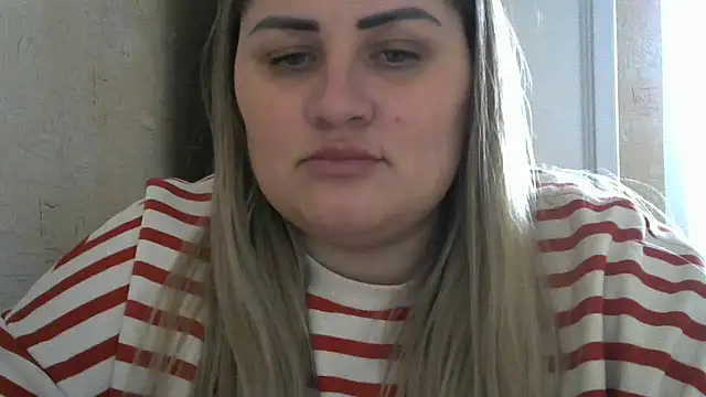 Snapshot of Honeydew-Waves chatting on 12.30.24 Honeydew-Waves online show from 12.30.24