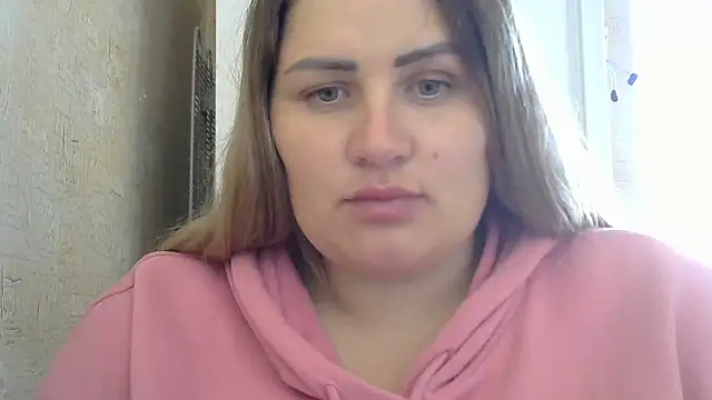 Snapshot of Honeydew-Waves chatting on 09.18.25 Honeydew-Waves online show from 09.18.25