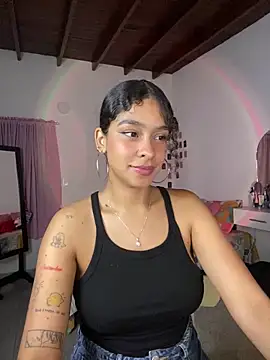 Snapshot of Arteatenea__ chatting on 02.20.25 Arteatenea online show from 02.20.25