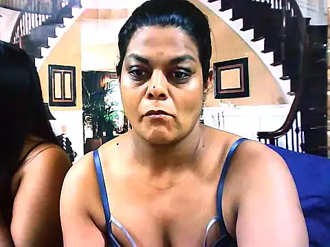 indianCherryPie online show from 10.15.25