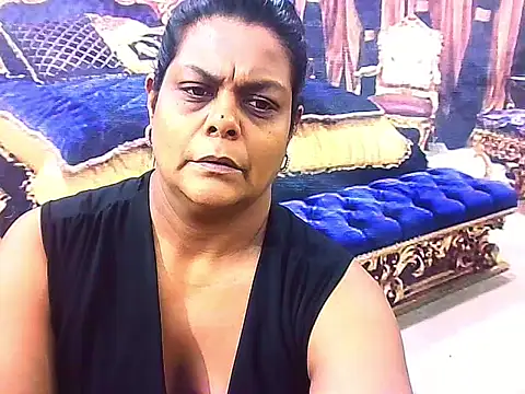 indianCherryPie online show from 11.02.25