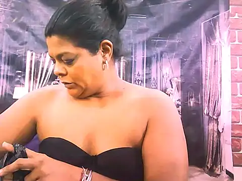 indianCherryPie online show from 12.14.25