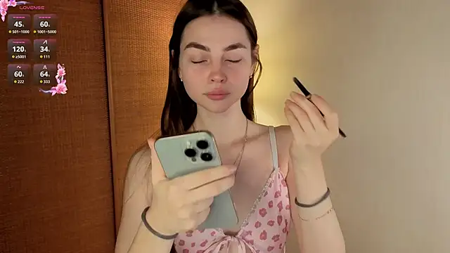 MaryJacksoon online show from 10.27.25