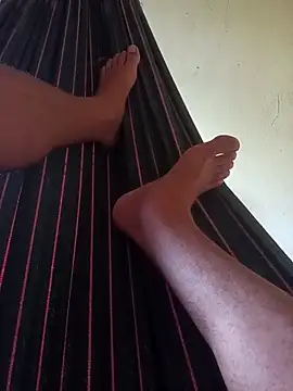 Snapshot of 1995eduardo chatting on 02.20.25 1995eduardo online show from 02.20.25