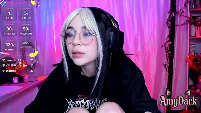 Snapshot of _AmyDark chatting on 11.30.25 AmyDark online show from 11.30.25