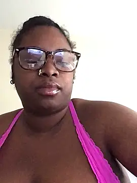 Snapshot of cocodreamxoxo chatting on 12.16.24 cocodreamxoxo online show from 12.16.24