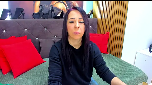 LauraSin online show from 03.23.26