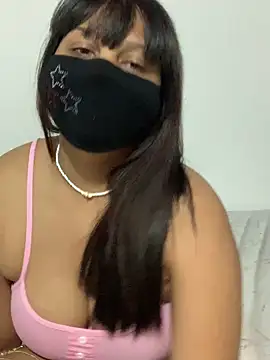 Snapshot of Jeroliee_viyana chatting on 02.04.25 Jeroliee viyana online show from 02.04.25