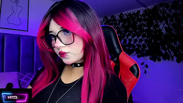 Kitty Gang online show from 02.11.26